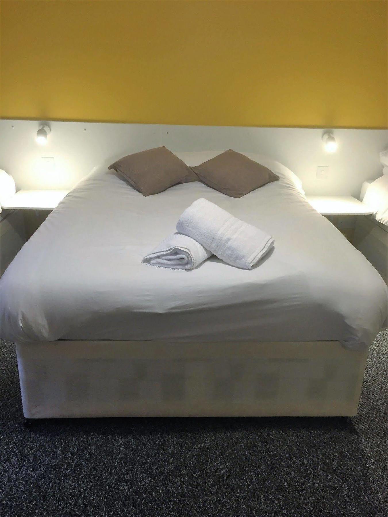 Mary Rose Inn Hotel Orpington Zewnętrze zdjęcie